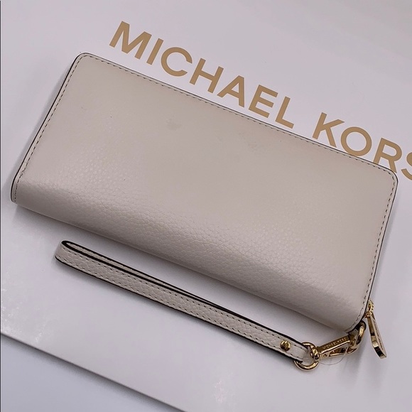MICHAEL KORS Jet Set Travel Continental Zip Wristlet Wallet Optic White - Picture 8 of 14